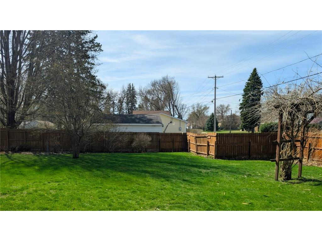 617 N 9th Street Montevideo MN 56265 7059350 image59