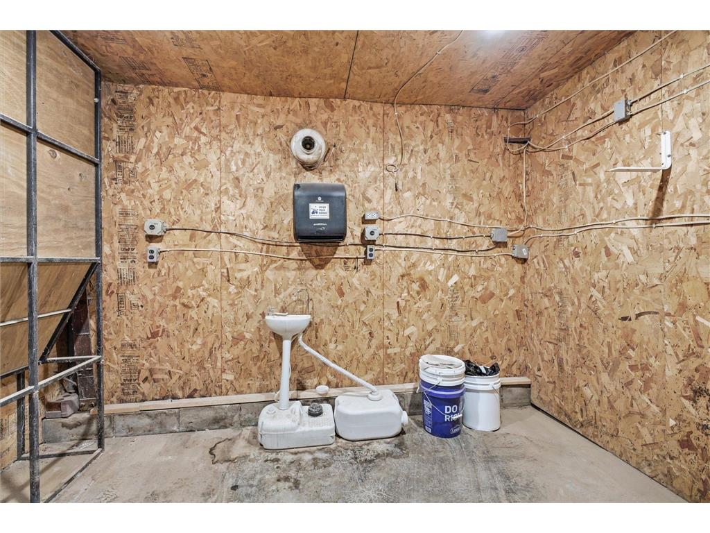 617 Pierce Street Anoka MN 55303 7002474 image77