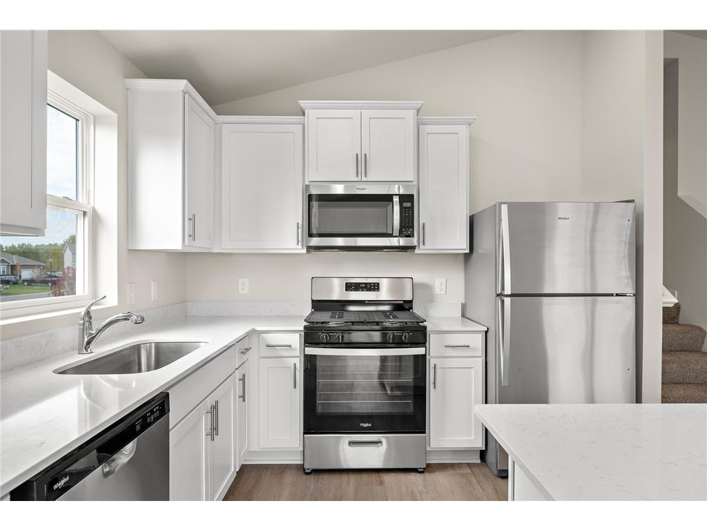 617 Redwood Loop N Cambridge MN 55008 6748790 image8