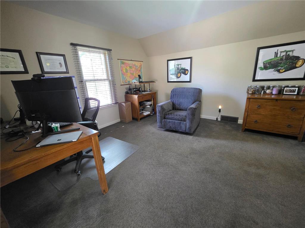 617 S Hiawatha Avenue Pipestone MN 56164 7056819 image17
