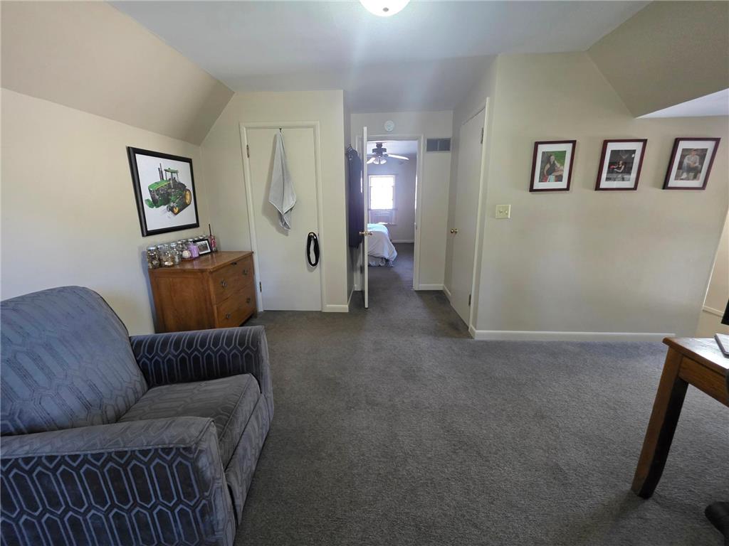 617 S Hiawatha Avenue Pipestone MN 56164 7056819 image18