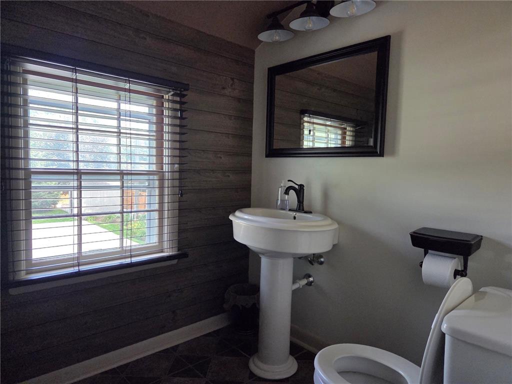 617 S Hiawatha Avenue Pipestone MN 56164 7056819 image19