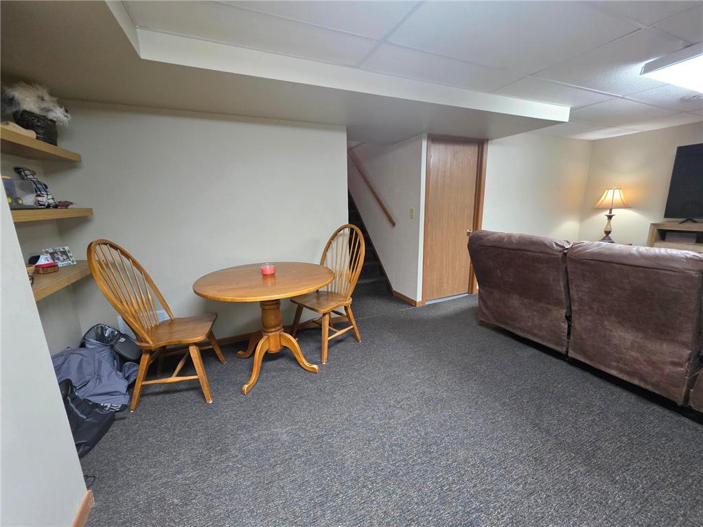 617 S Hiawatha Avenue Pipestone MN 56164 7056819 image34