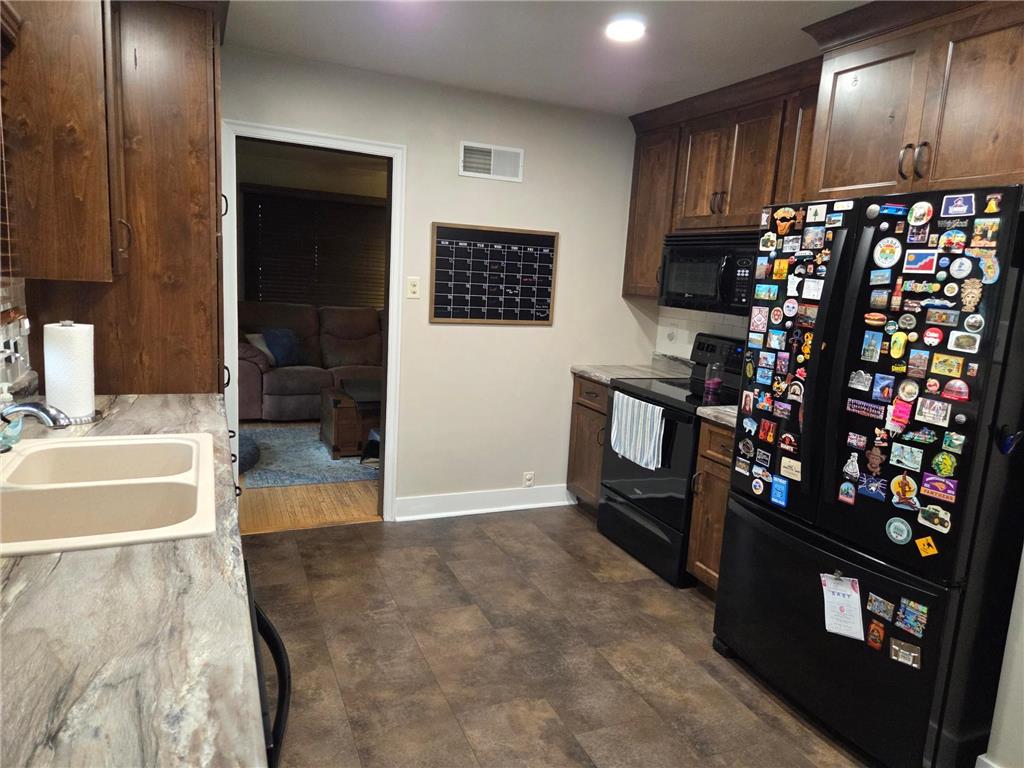 617 S Hiawatha Avenue Pipestone MN 56164 7056819 image8