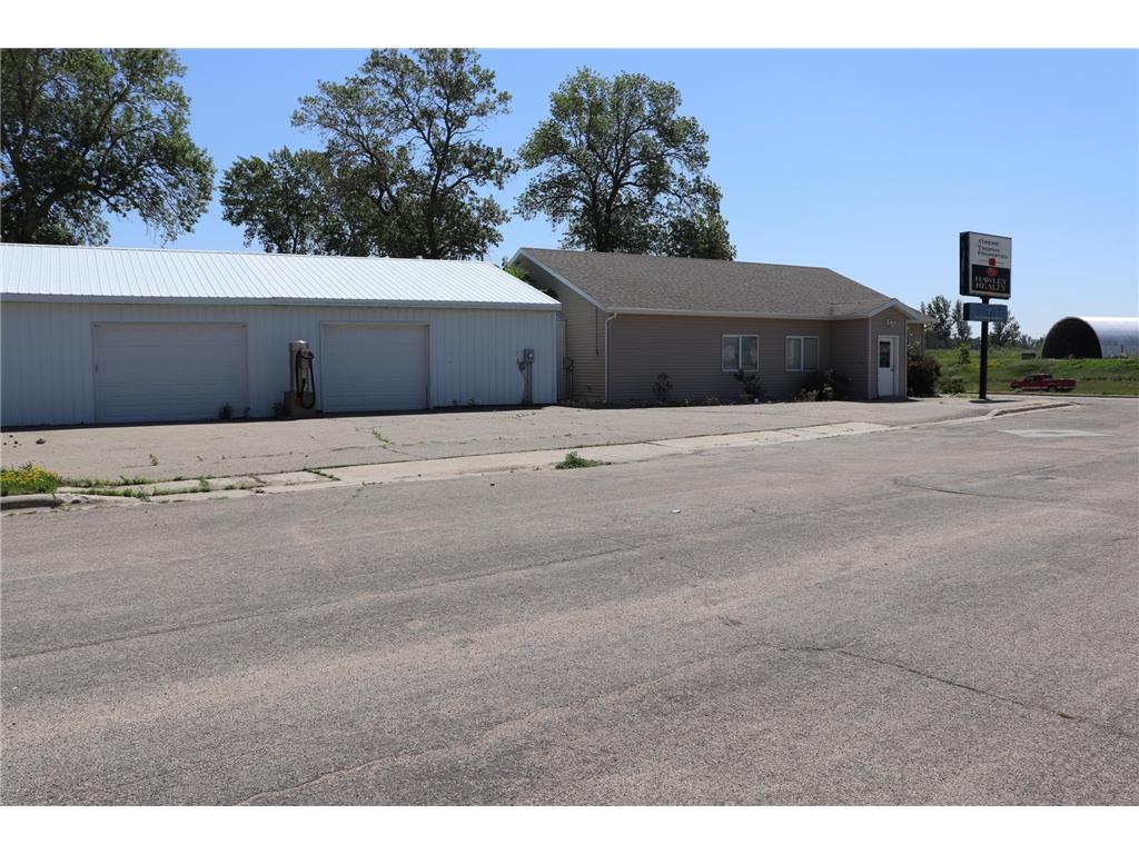 617 Valley Street Hawley MN 56549 6793089 image1