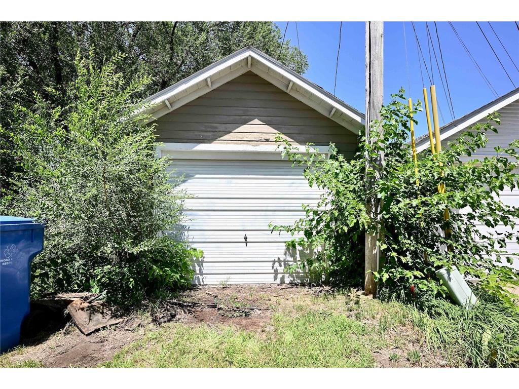 617 W Howard Street Winona MN 55987 7111037 image19