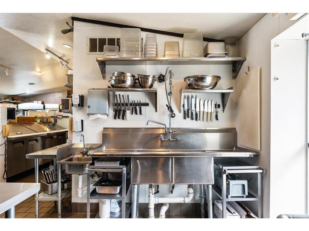 617 W Michigan Avenue Walker MN 56484 7096189 image36