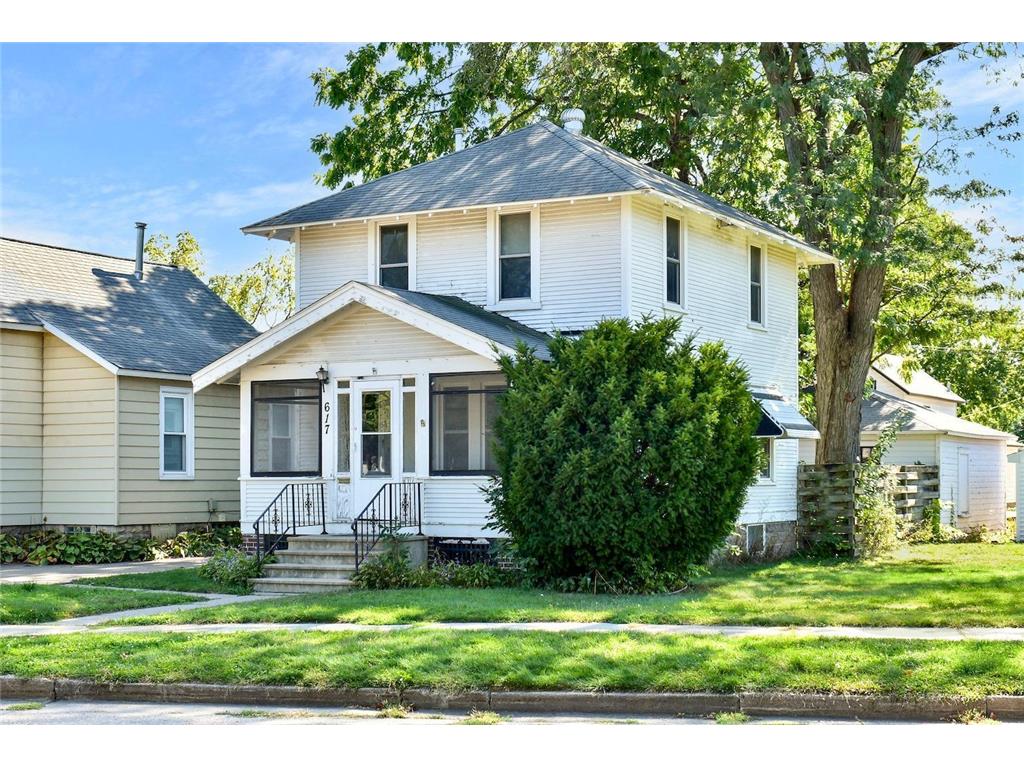 617 W Wabasha Street Winona MN 55987 6607905 image1