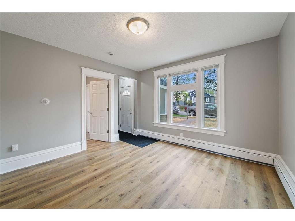 617 Wells Street Saint Paul MN 55130 7072622 image2