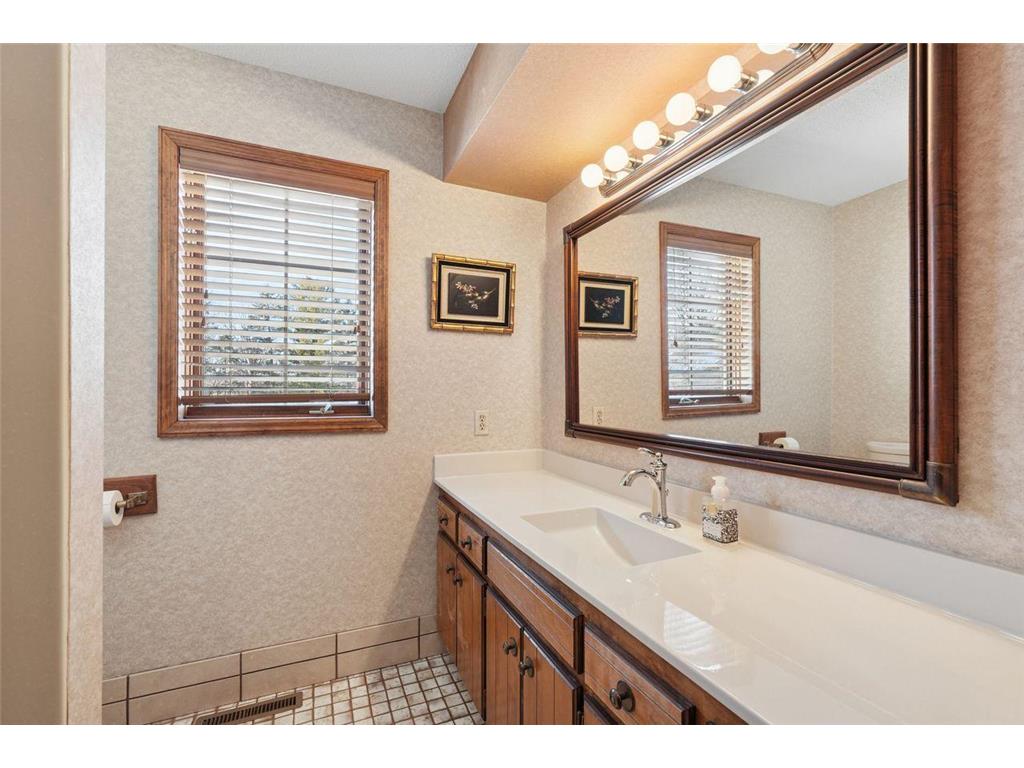 6175 Heather Place NE Fridley MN 55432 7023748 image35