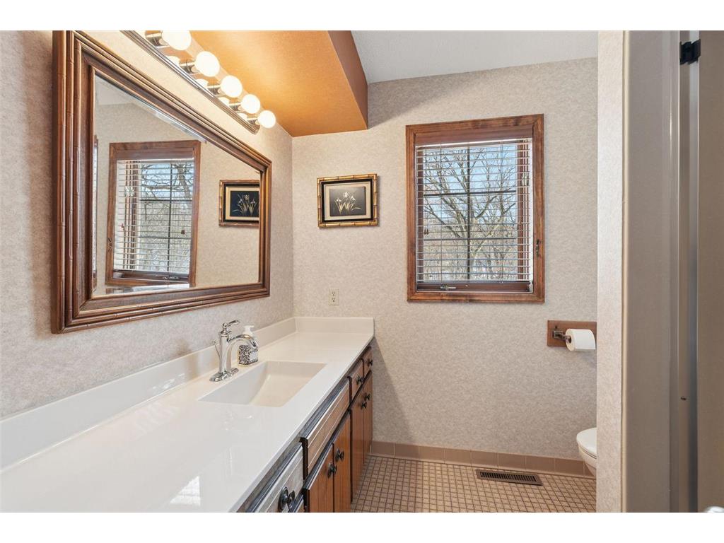 6175 Heather Place NE Fridley MN 55432 7023748 image38