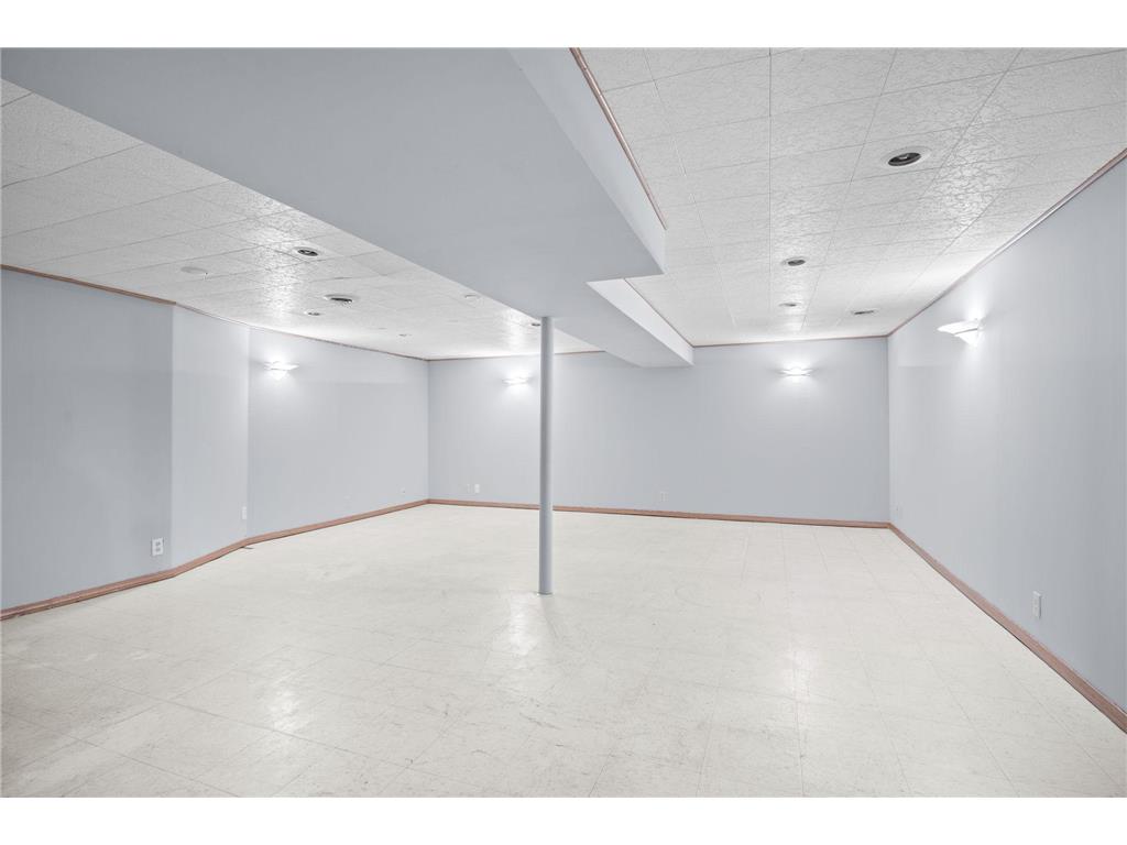 6177 Upper 48th Street N Oakdale MN 55128 7100147 image17