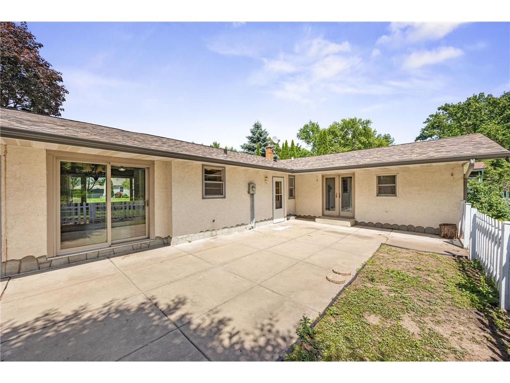 6177 Upper 48th Street N Oakdale MN 55128 7100147 image20
