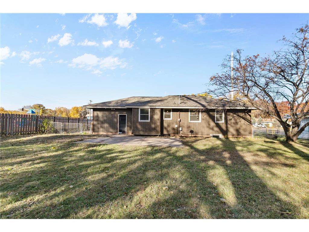 618 109th Avenue NE Blaine MN 55434 7004798 image3