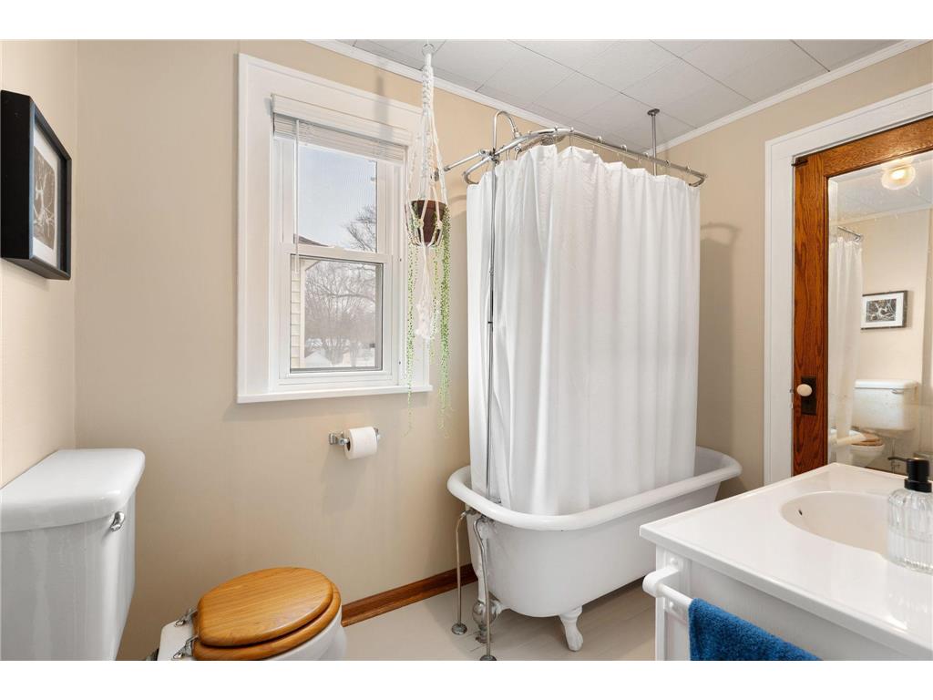 618 4th Avenue SE Waseca MN 56093 7010788 image25