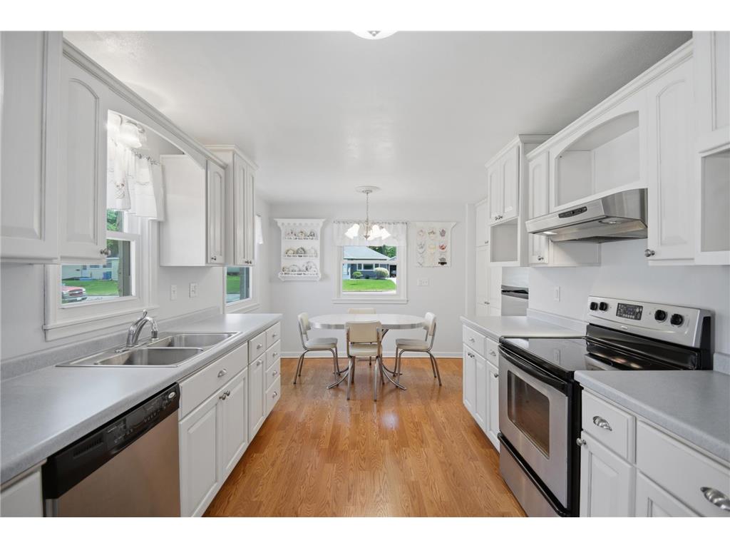 618 E University Street Owatonna MN 55060 7084407 image4