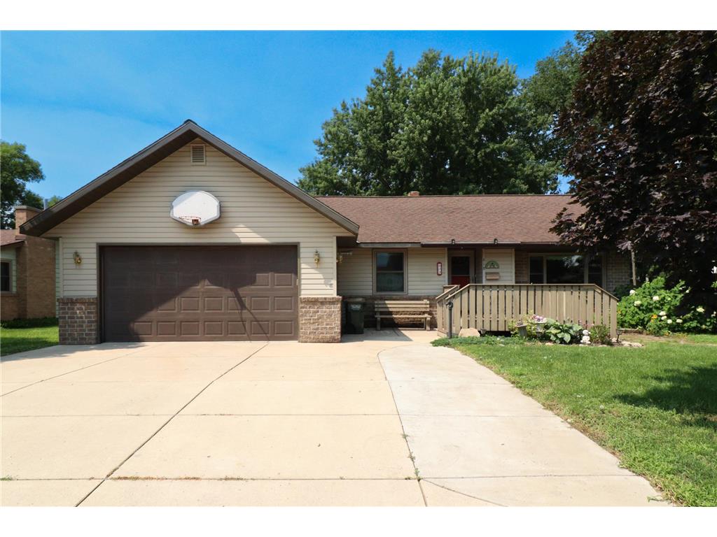 618 Koronis Avenue Paynesville MN 56362 6762385 image1