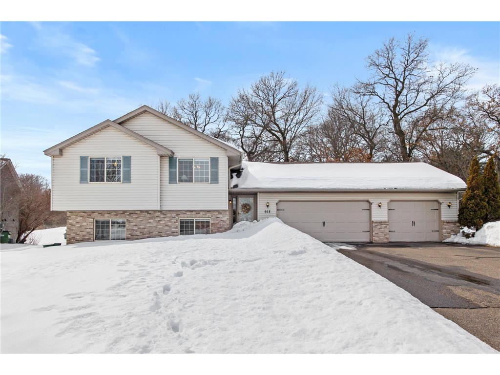 618 Lois Lane, Lino Lakes, MN, 55014 MLS 6343801 Edina Realty