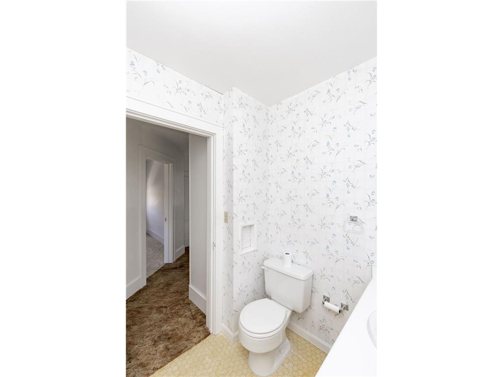 618 Oak Street N Fargo ND 58102 7072548 image24