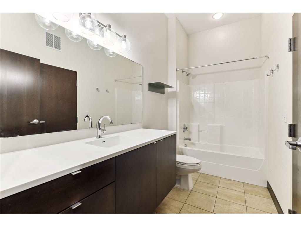618 Washington Avenue N #200 Minneapolis MN 55401 7081691 image16