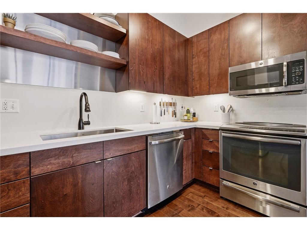 618 Washington Avenue N #405 Minneapolis MN 55401 7065871 image5