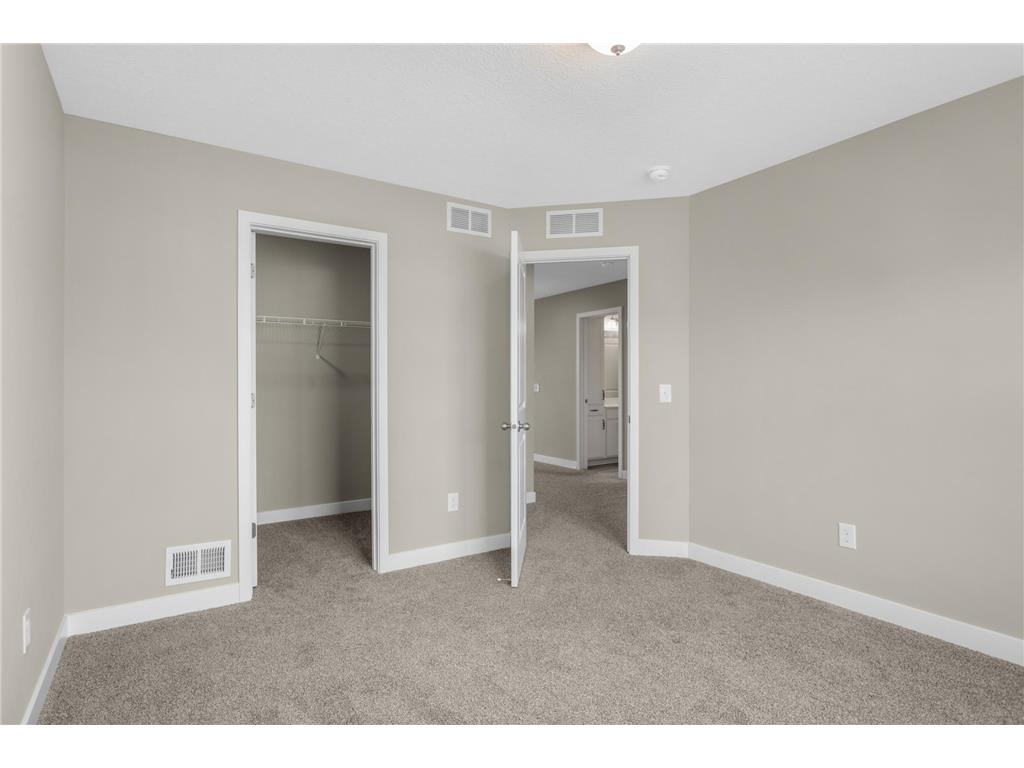 6180 Martin Avenue NE Albertville MN 55301 7085817 image19