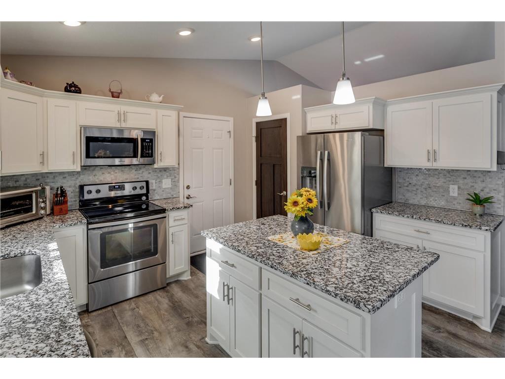 6185 Fairfax Court Baxter MN 56425 7014400 image5