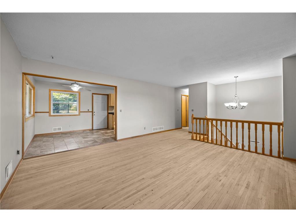 6188 15th Street N Oakdale MN 55128 7085143 image3