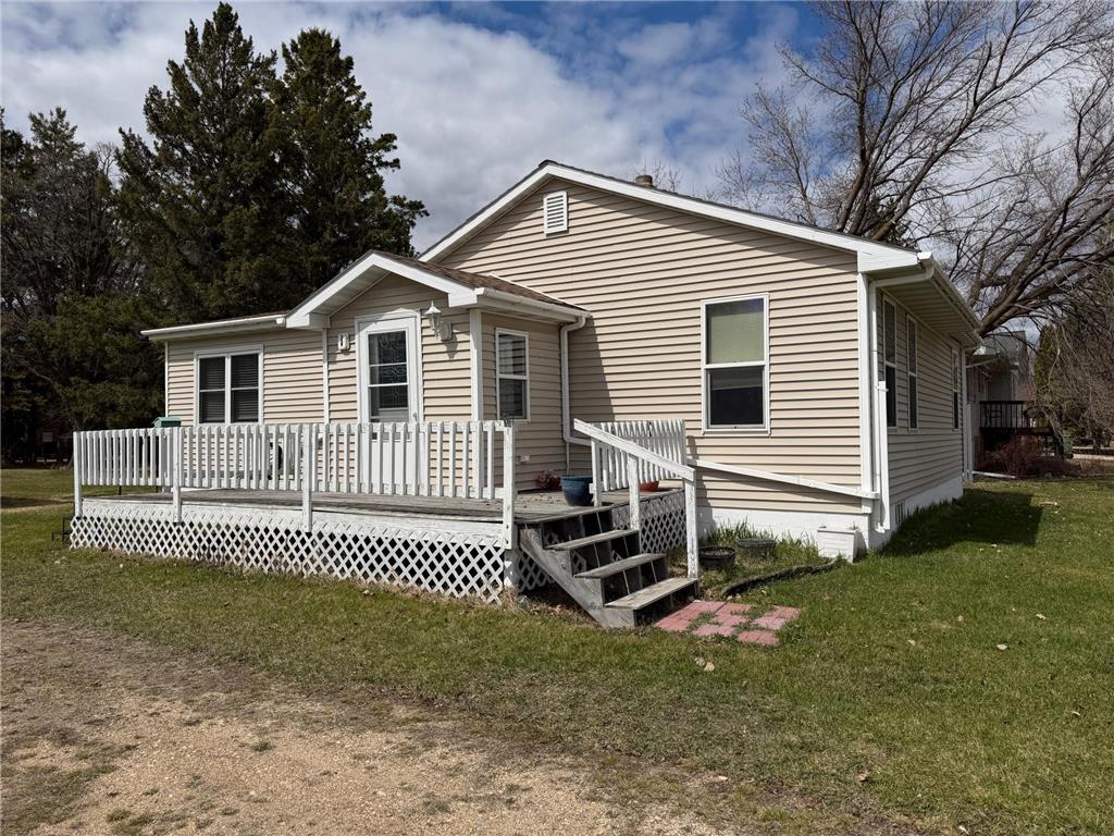 619 2nd Avenue SE Roseau MN 56751 7064353 image1