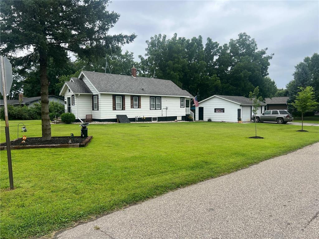 619 5th Street W Litchfield MN 55355 7024130 image1