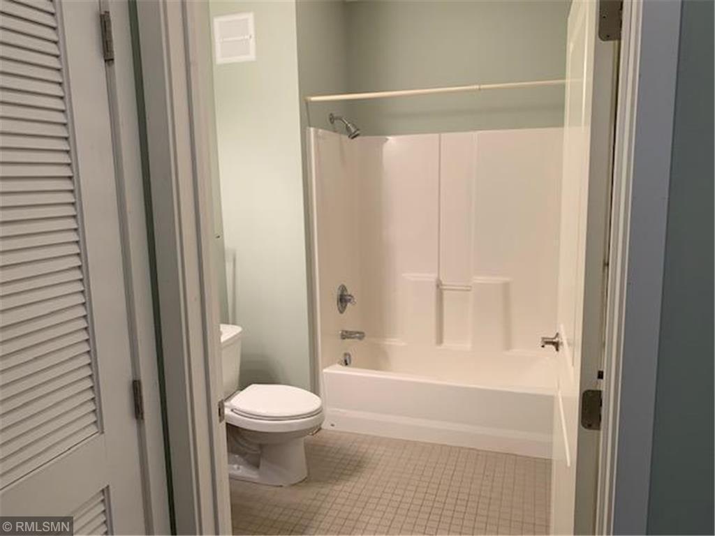 619 8th Street SE #103 Minneapolis MN 55414 6754976 image18