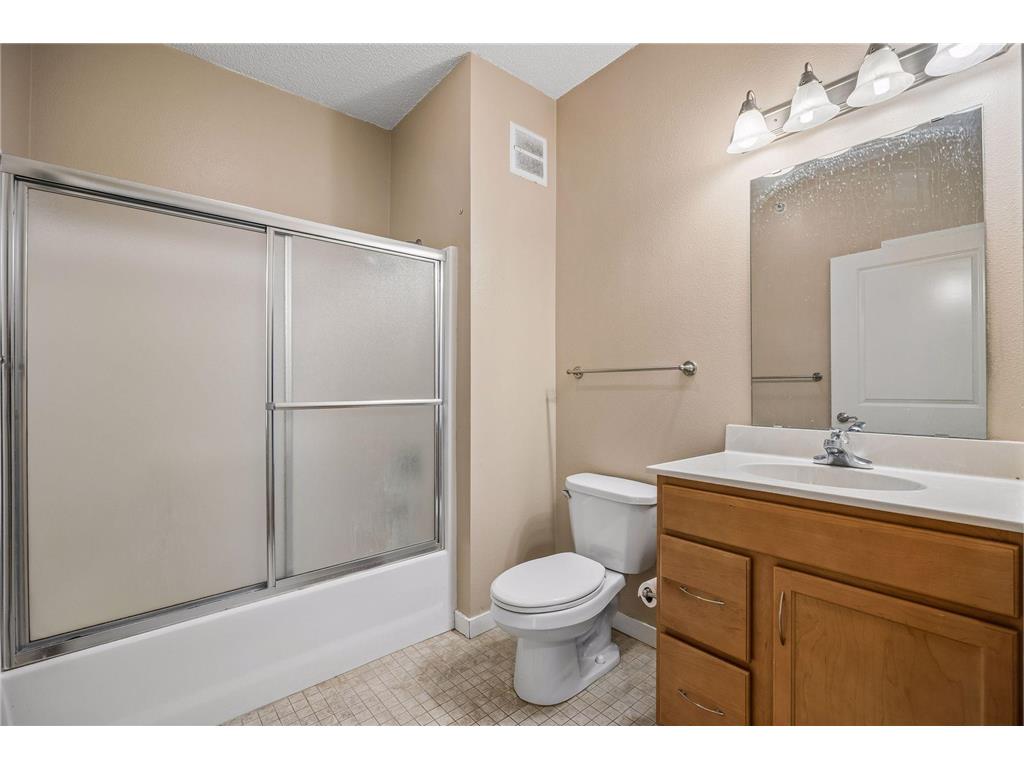 619 8th Street SE #211 Minneapolis MN 55414 7055462 image11