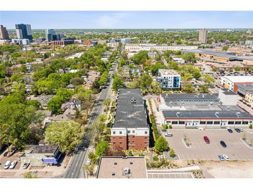 619 8th Street SE #303 Minneapolis MN 55414 6717439 image32