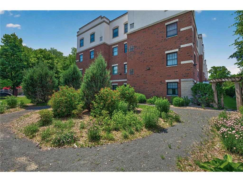 619 8th Street SE #308 Minneapolis MN 55414 7086650 image42