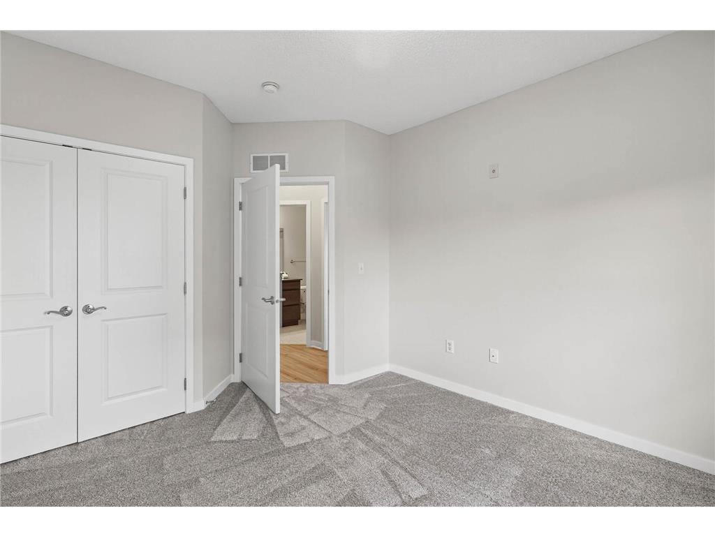 619 8th Street SE #315 Minneapolis MN 55414 7001145 image24