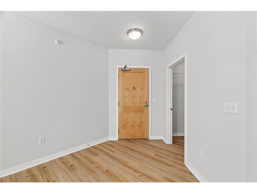 619 8th Street SE #315 Minneapolis MN 55414 7001145 image4