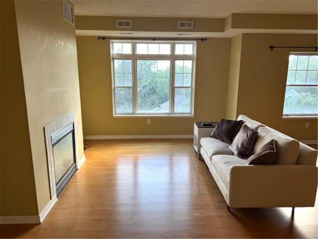 619 8th Street SE #409 Minneapolis MN 55414 6777452 image15