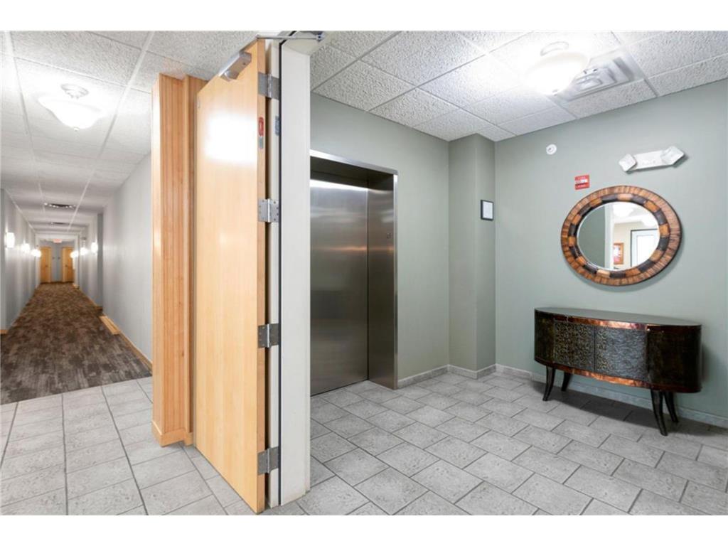 619 8th Street SE #409 Minneapolis MN 55414 6777452 image3