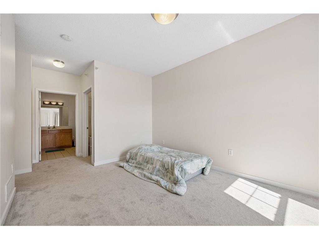619 8th Street SE #409 Minneapolis MN 55414 7013748 image20