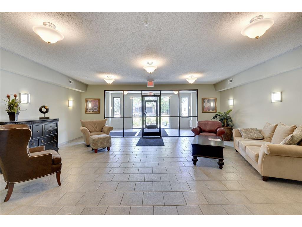 619 8th Street SE #409 Minneapolis MN 55414 7013748 image3