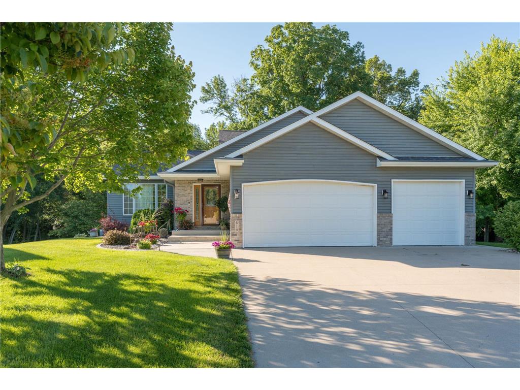 619 Colodoro Lane Eagle Lake MN 56024 6748419 image1