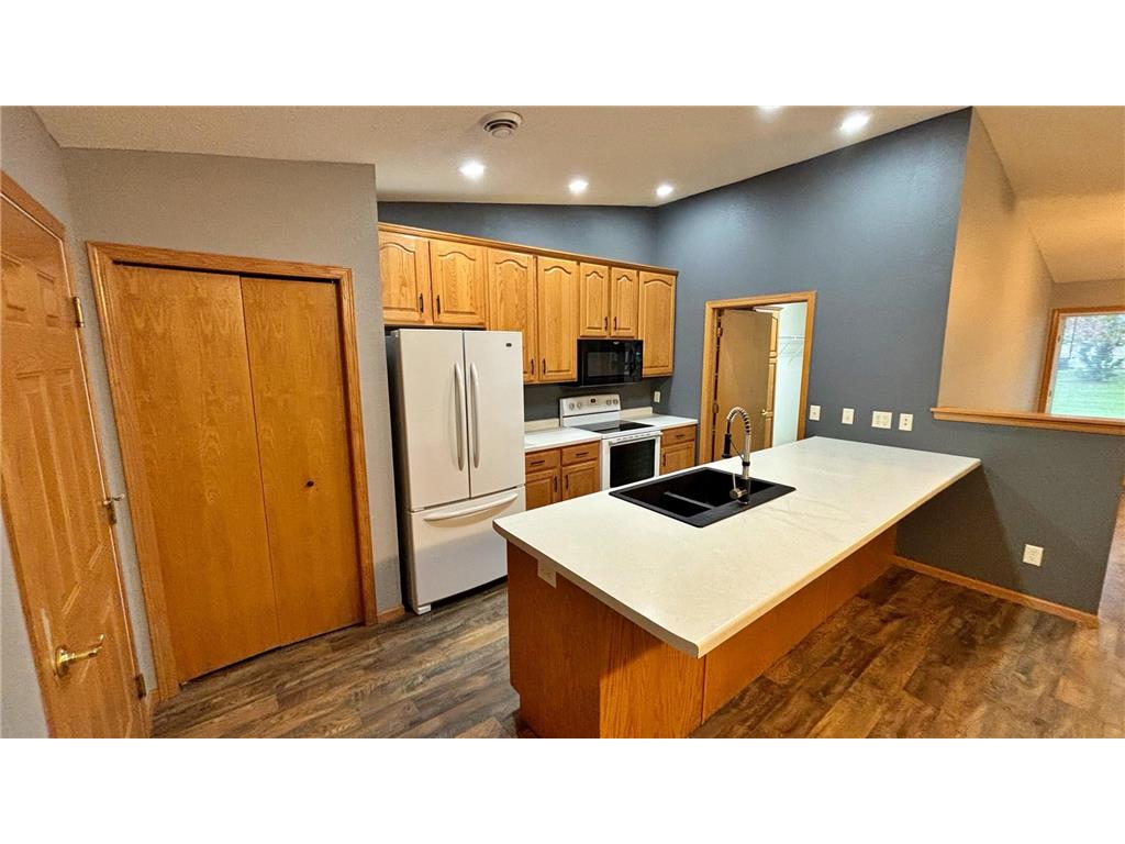 619 Fir Avenue NE Montgomery MN 56069 6804497 image17