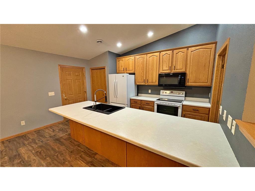 619 Fir Avenue NE Montgomery MN 56069 6804497 image20