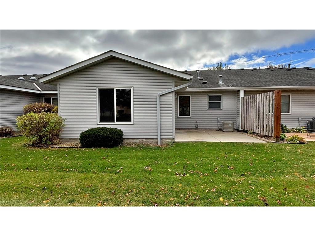 619 Fir Avenue NE Montgomery MN 56069 6804497 image8