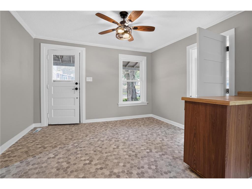 619 Locust Street Hudson WI 54016 7111647 image3