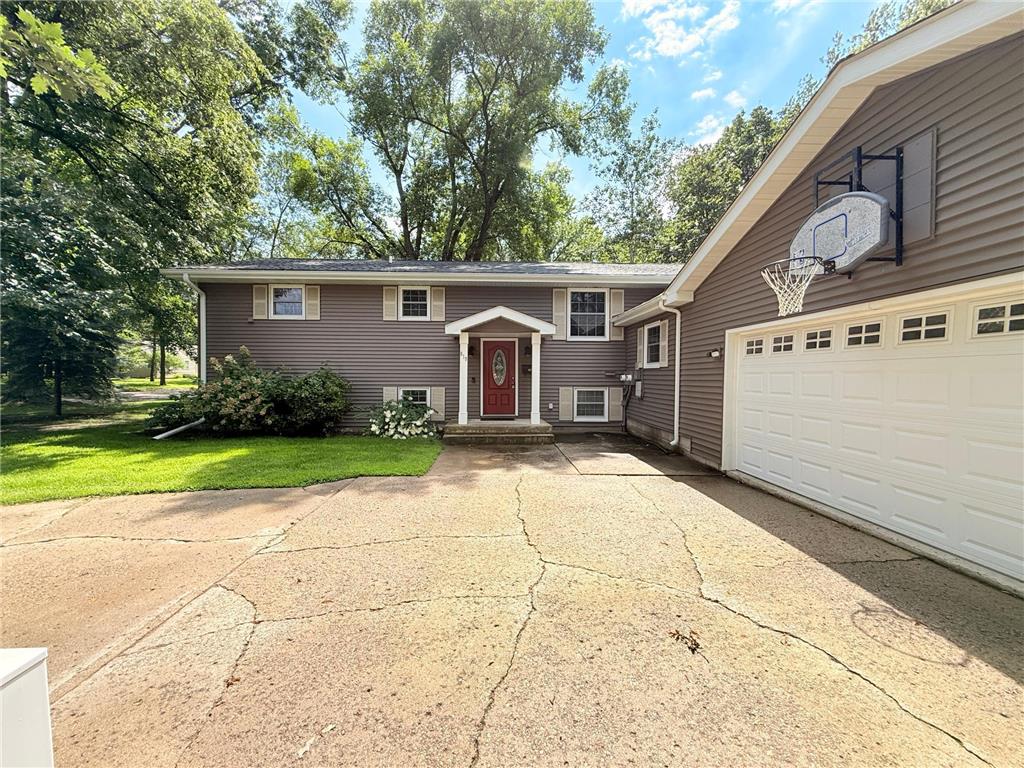 619 N 10th Street Montevideo MN 56265 6650208 image1