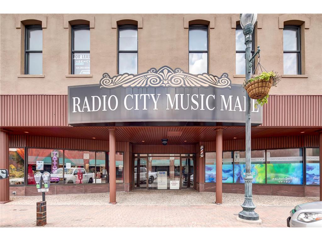 619 W Saint Germain Street Saint Cloud MN 56301 7069800 image1