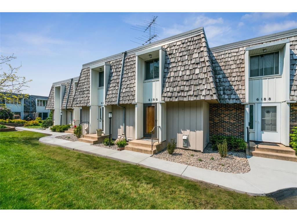 6190 Golden Valley Road Golden Valley MN 55422 - Bassett Creek 6515592 image1