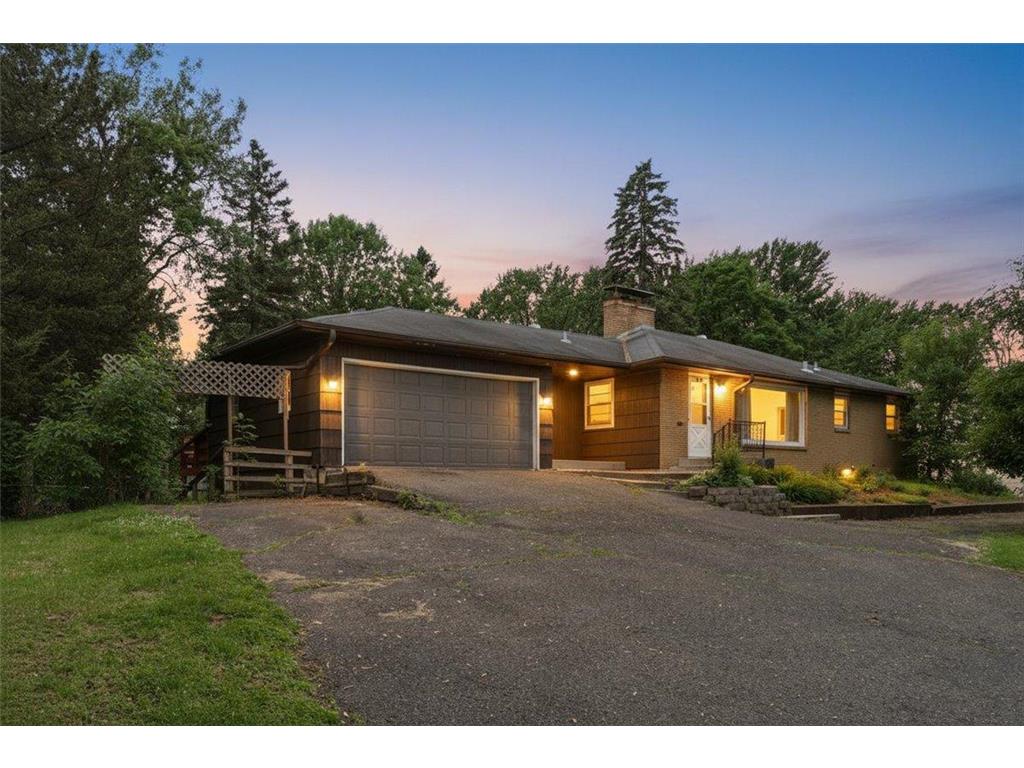 6193 49th Street N Oakdale MN 55128 7088020 image1