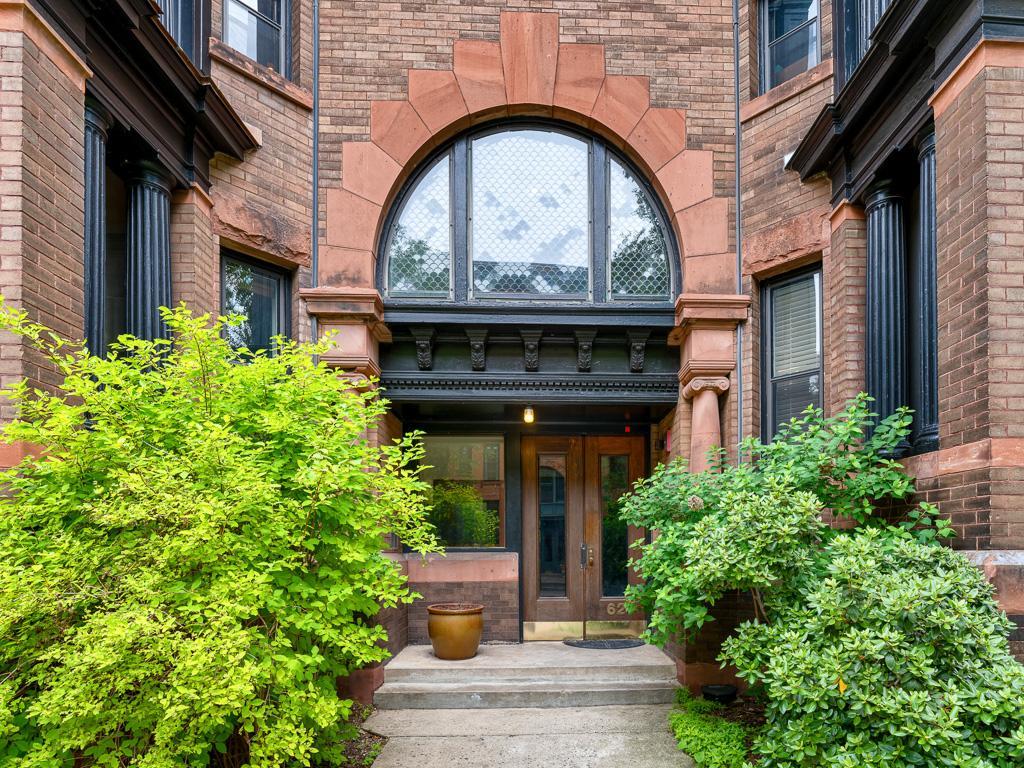 62 Saint Albans Street S #C Saint Paul MN 55105 7082291 image2